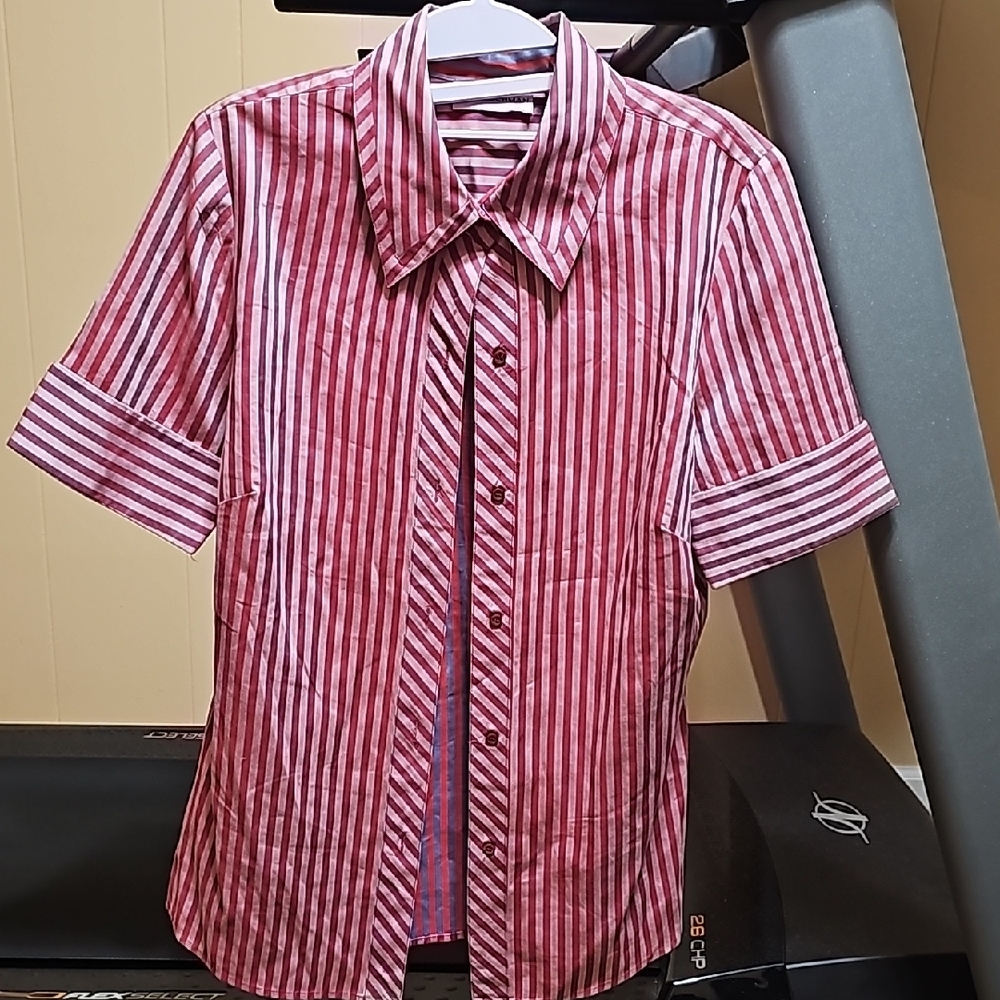 Red/pink striped Casual Button down women's blouse. NwoT, never worn